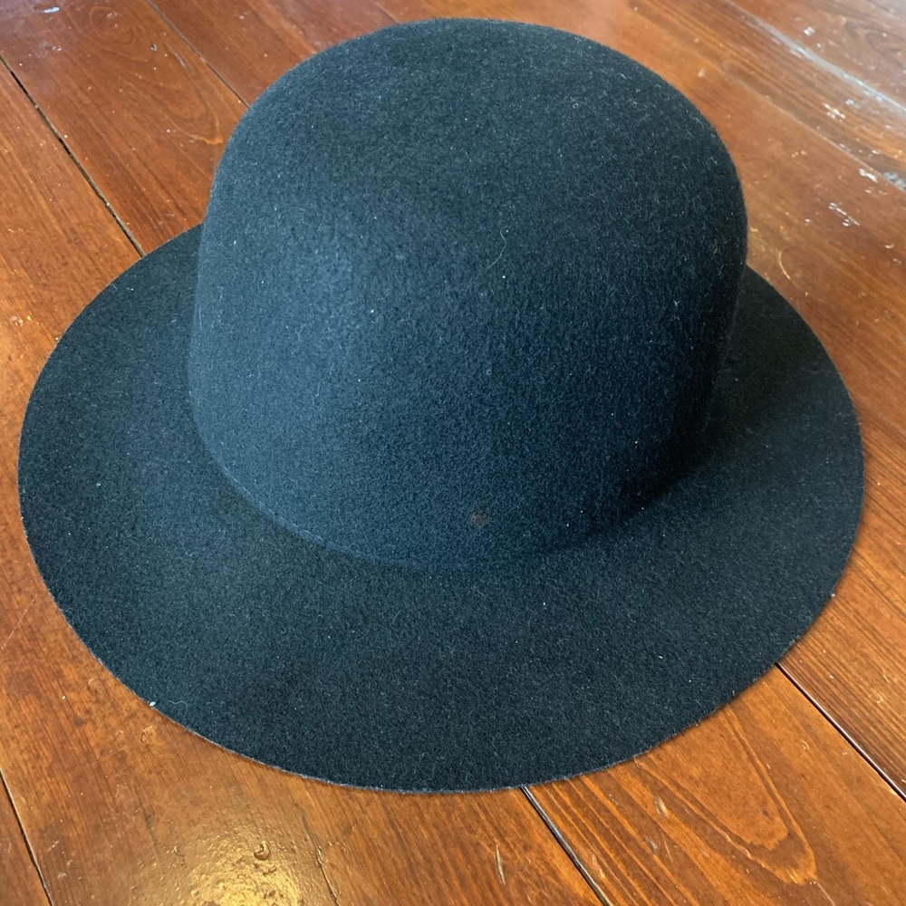 Brixton hat ~ wool, size small